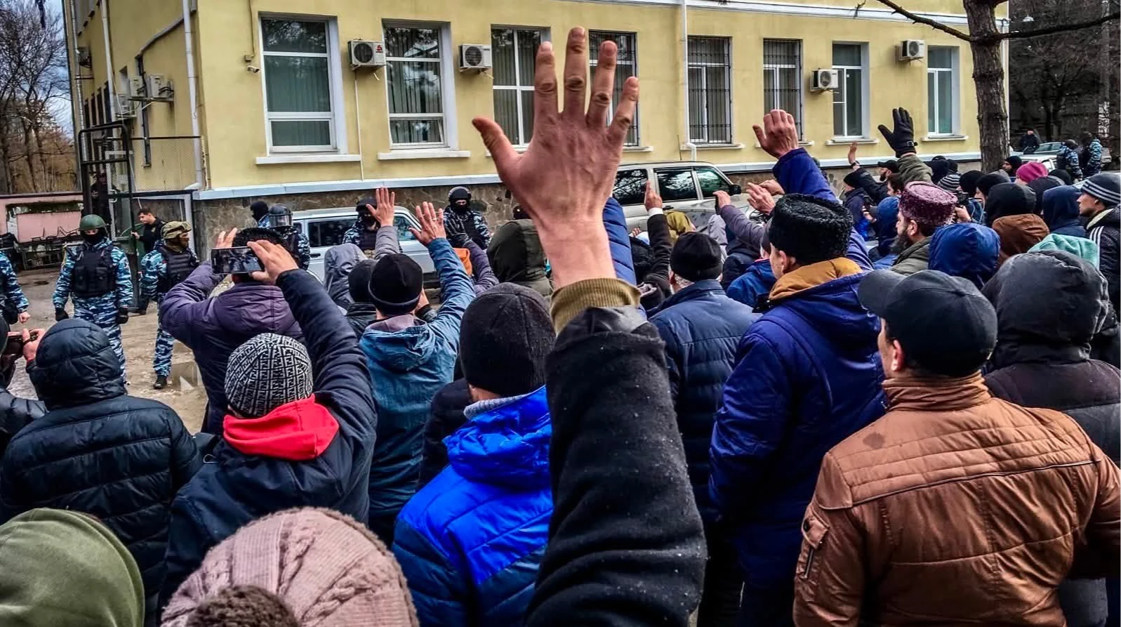 Учасники громадського правозахисного руху «Кримська солідарність» під час заходу