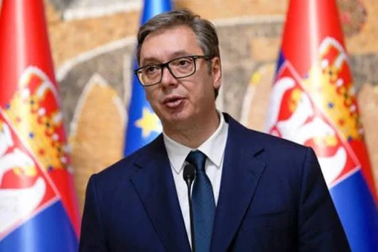 Белград, передвиборчі пункти, де Ана Брнабіч озвучила ініціативу щодо конституції