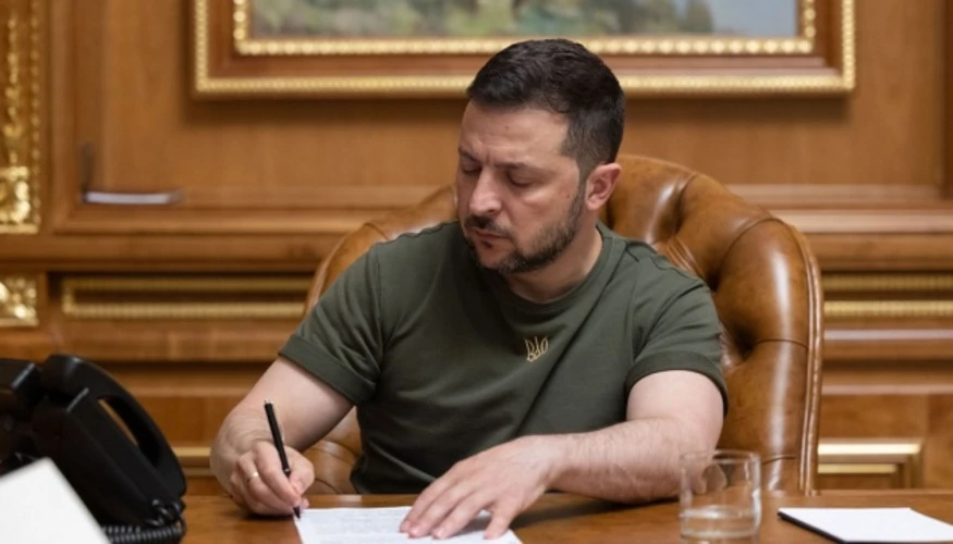 Володимир Зеленський під час звернення (фото Офісу Президента)