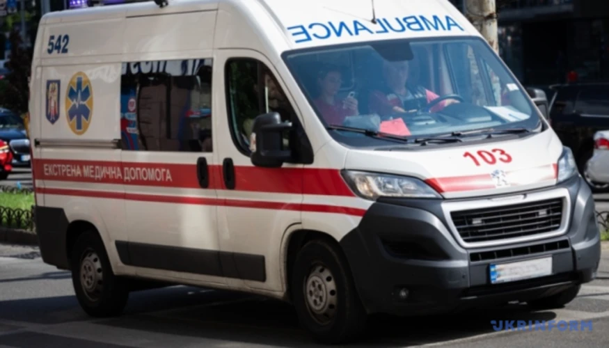 Наслідки ракетного удару по житловому району Кременчука 7 жовтня: пошкоджені багатоповерхівки та приватні оселі